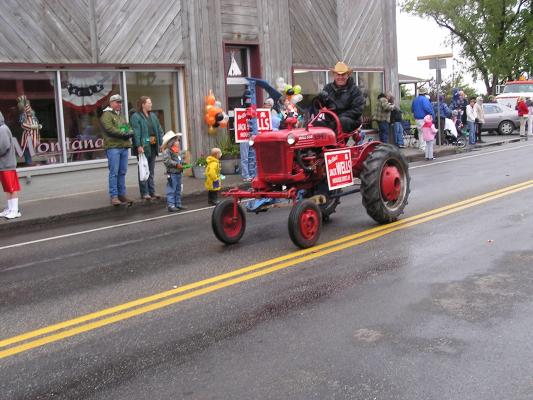 The Belgrade Fall Festival Parade.
Red Tractor.