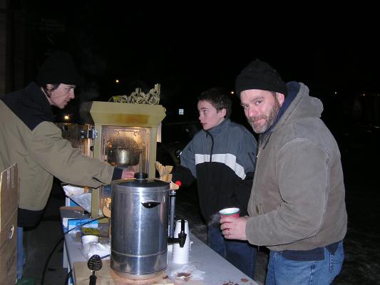 GVCC gives out hot chocolate and popcorn
at the Belgrade Festival of Lights.