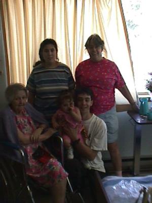 Grandma, Keely, Mom, Myke and Malia