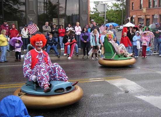 Clowns in the Belgrade parade