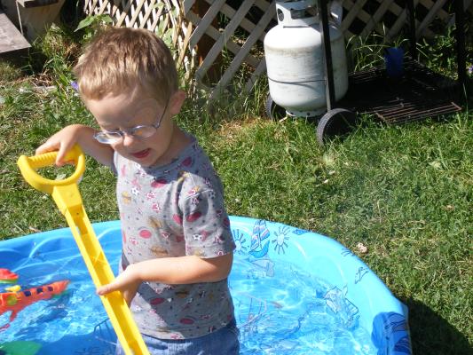 Noah patching in the little pool